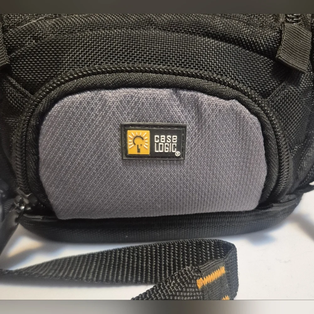 Case Logic Padded Camera Bag Shoulder Strap Compact DSLR Point & Shoot Black